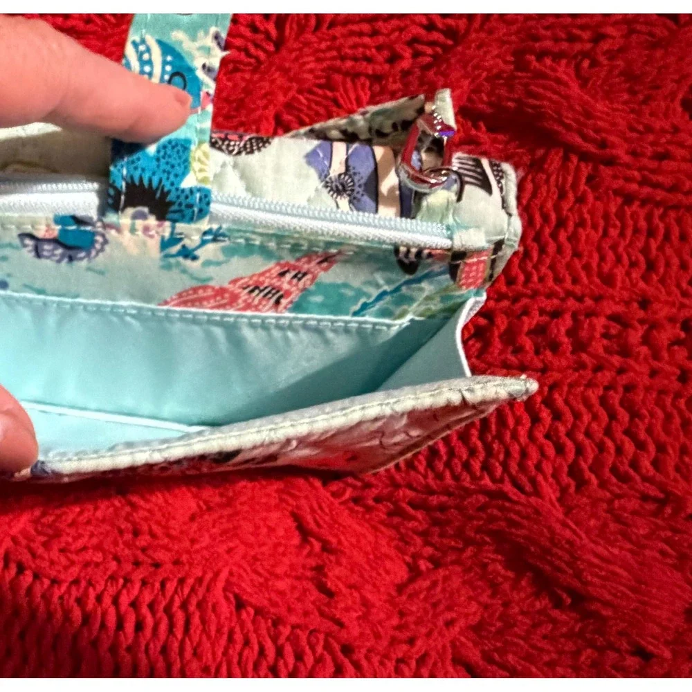 Vera Bradley RFID Smartphone Wristlet Antilles Treasure Fish Quilted Blue 26324